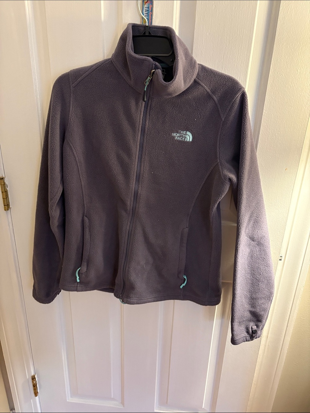 The North Face Women's Charcoal Gray Full-Zip Teddy Fleece Jacket